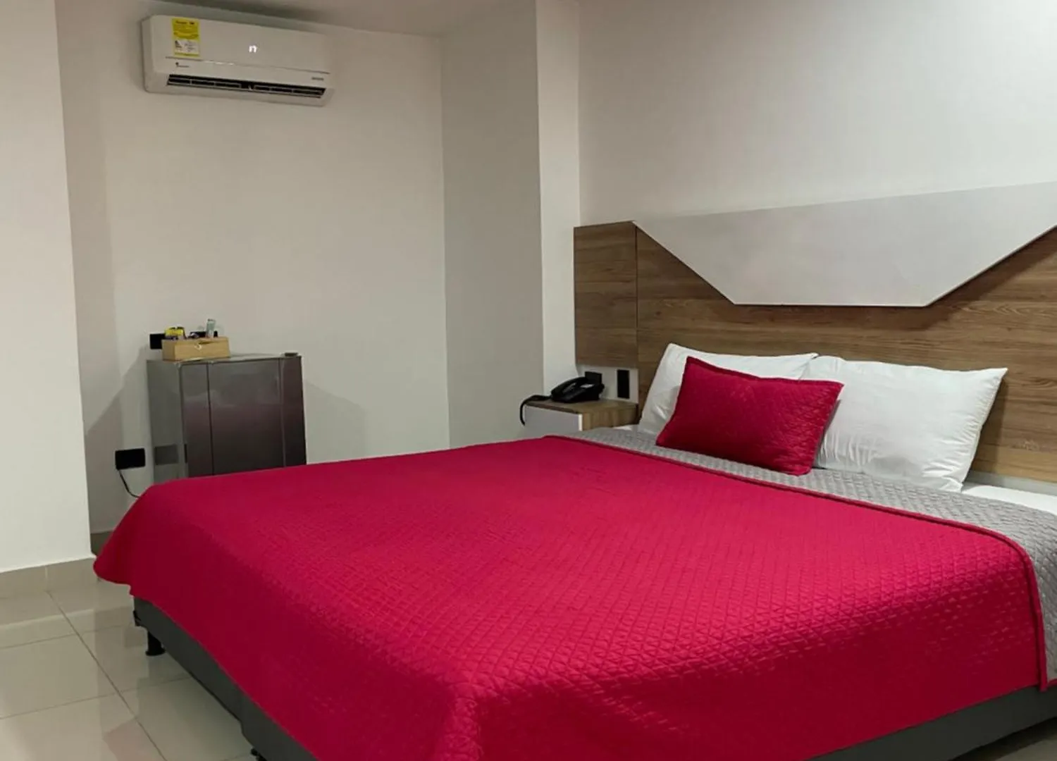 Hotel Ofix Medellín 3*,