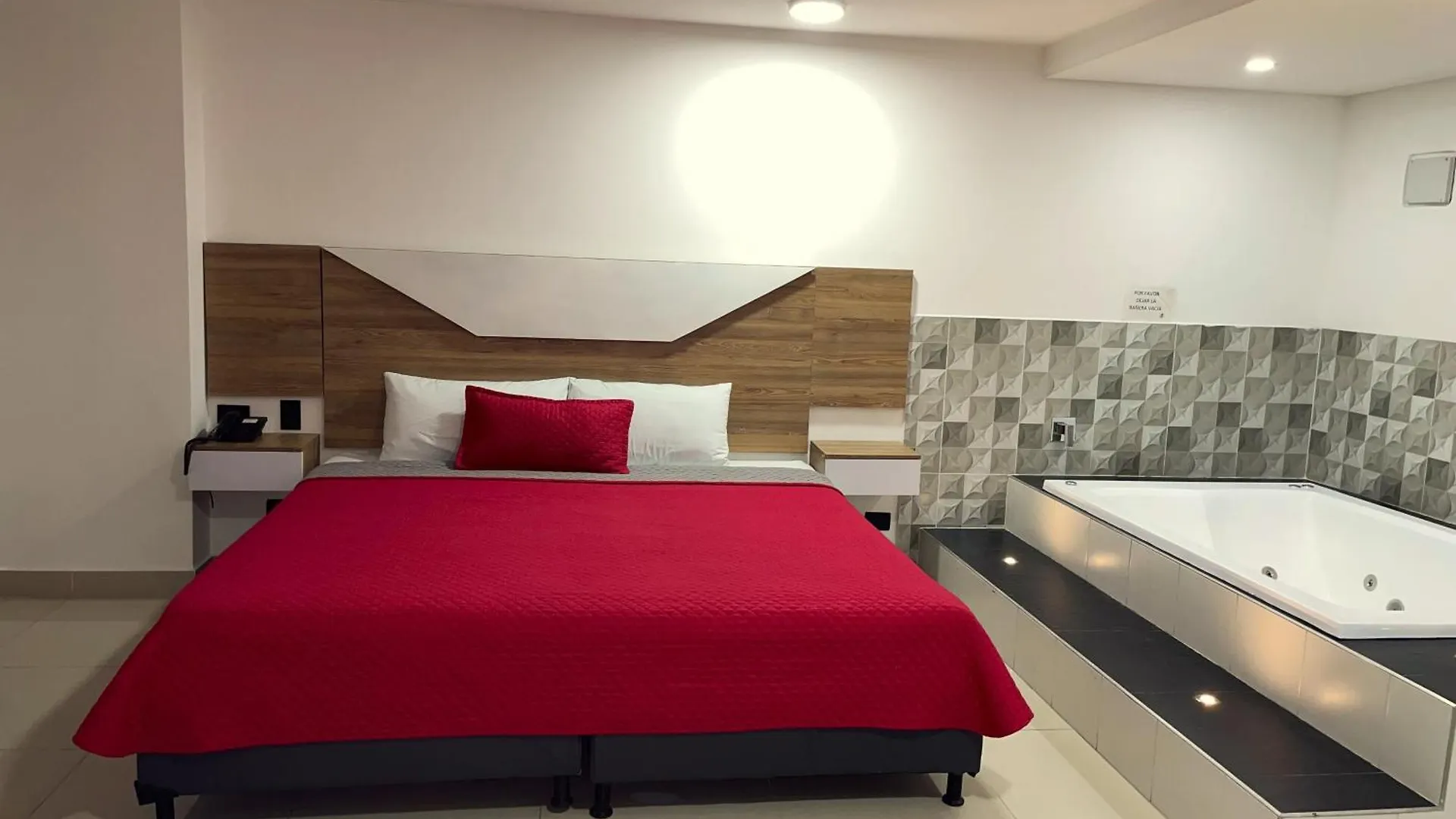 Hotel Ofix Medellín Kolombiya