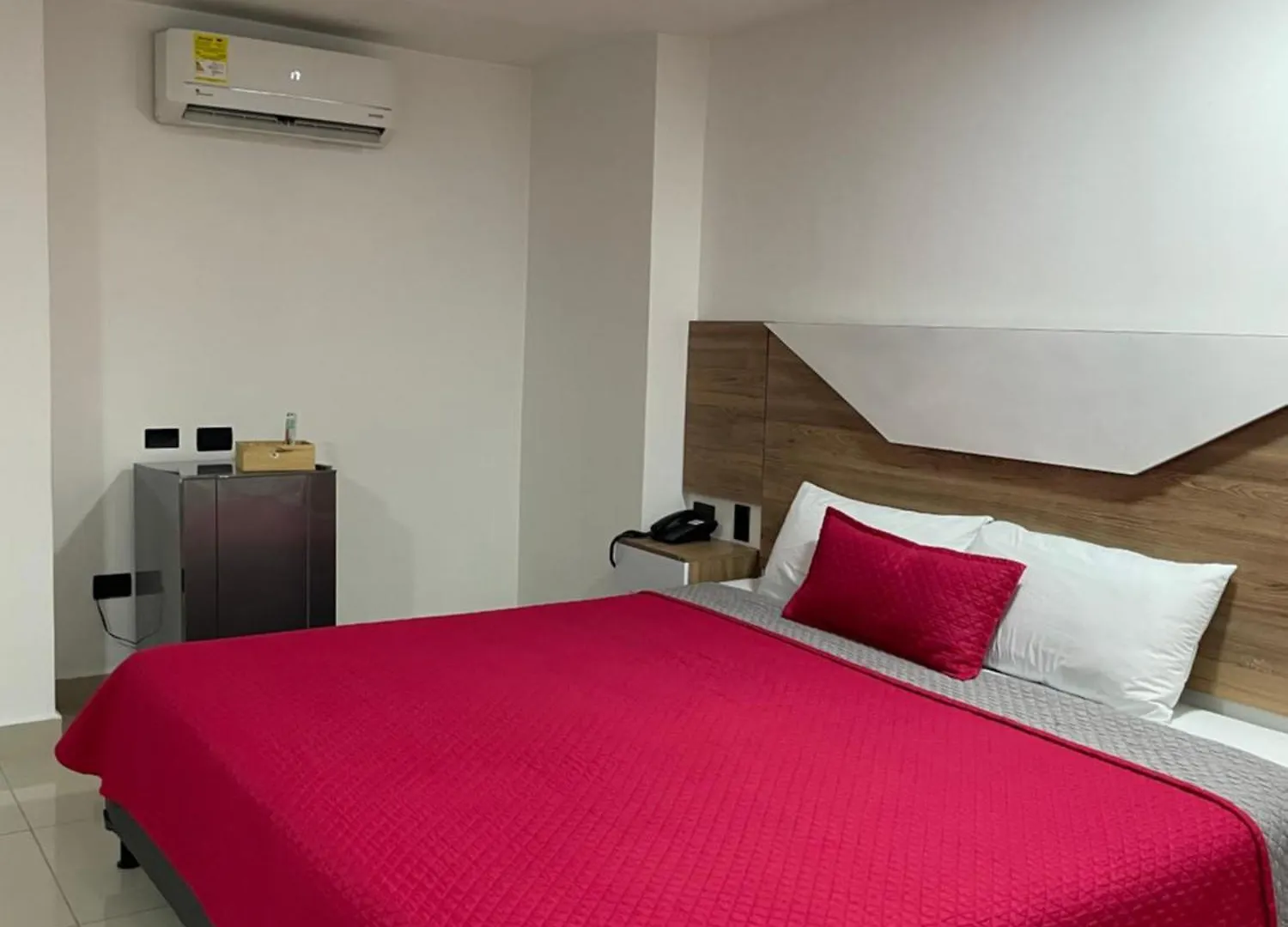Hotel Ofix Medellín 3*,  Kolombiya