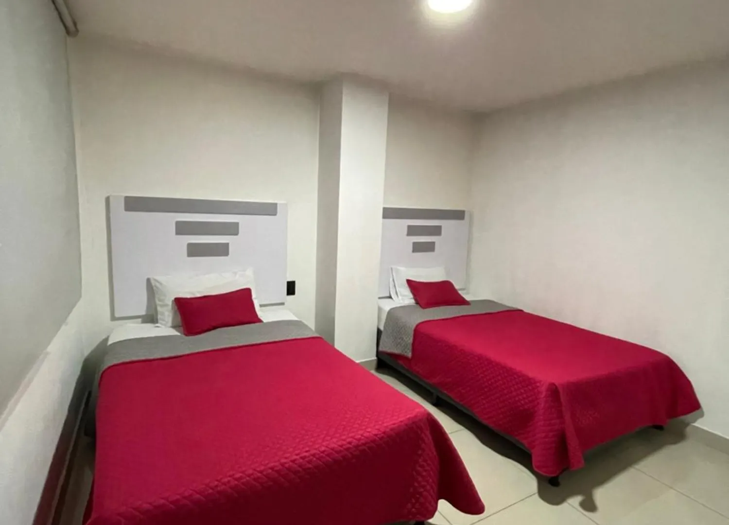 Hotel Ofix Medellín Kolombiya