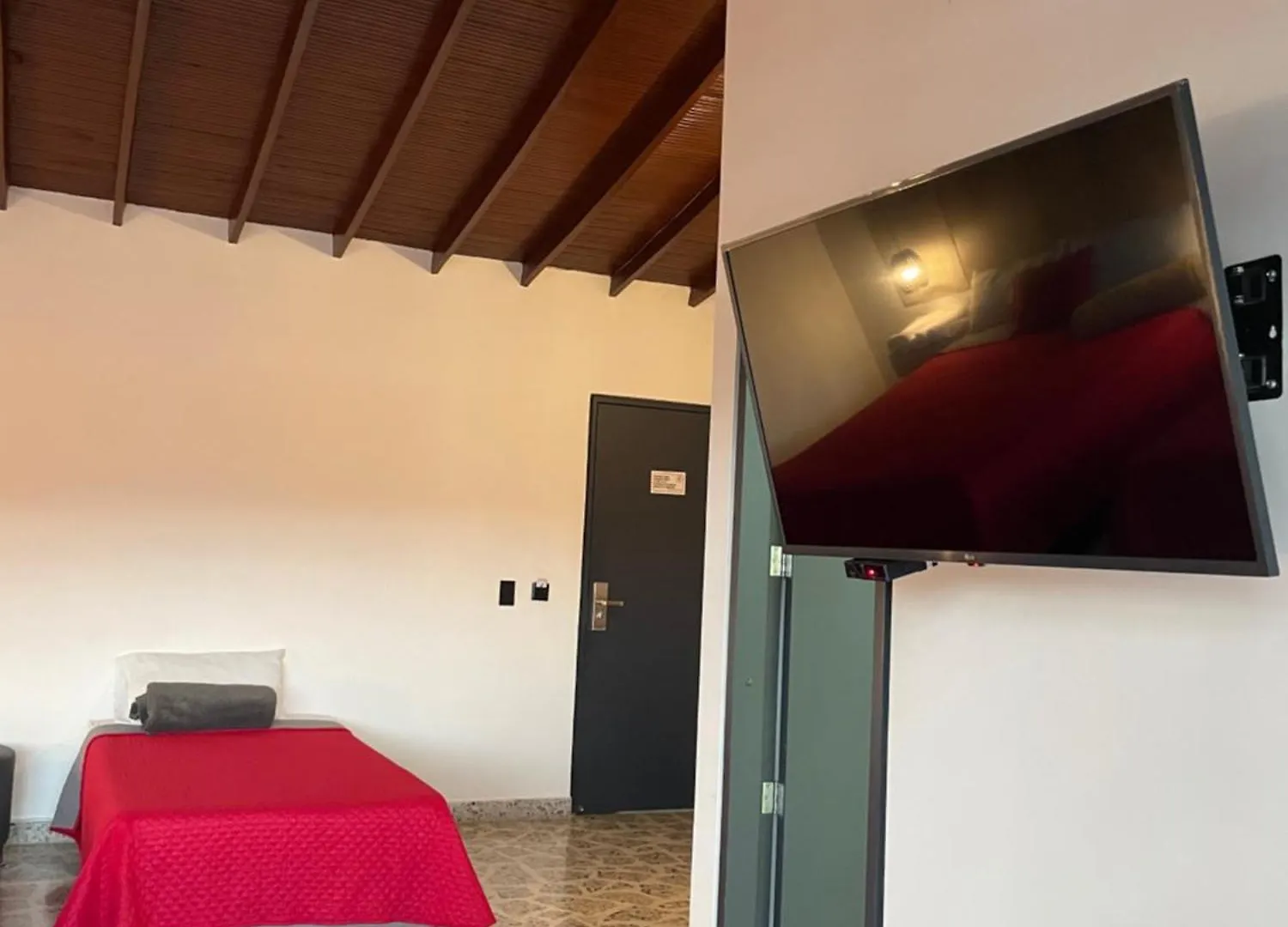 Hotel Ofix Medellín 3*,