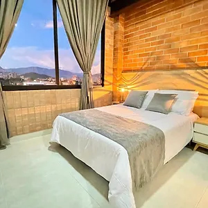 Apartahotel En Laurels, Medellín