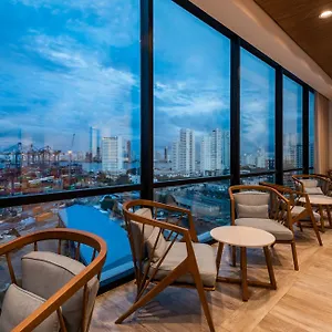 **** Hotel Express Manga By Ihg Colombia