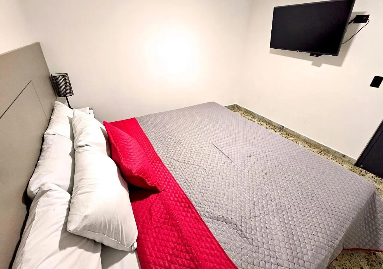 Hotel Ofix Μεντεγίν