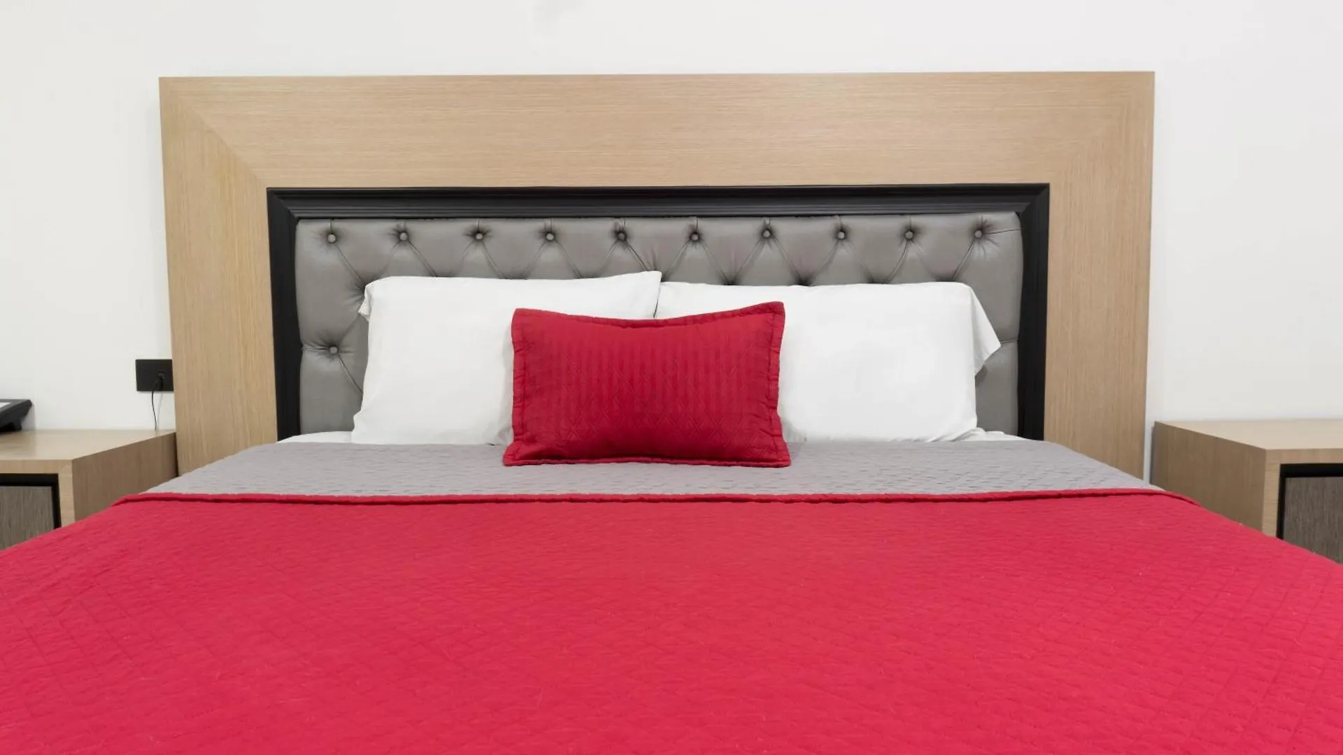 Hotel Ofix Medellin